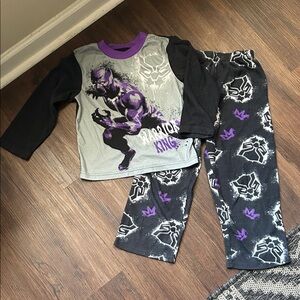 Marvel Avengers purple/black "warrior king" flame resistant pajama set size 6